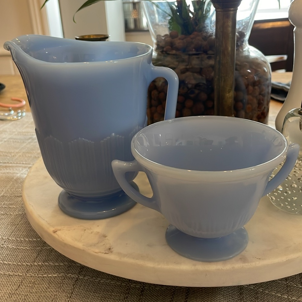 Vintage 2 piece Pyrex Delphite pitcher and sugar dish set